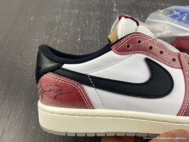 Official Maikesneakers FN0432-017 1 ROOM AIR LOW OG BLACK' X 'RED TROPHY JORDAN 0818